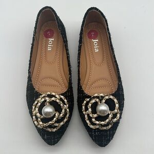 Black Women's Flats with Pearl Accent